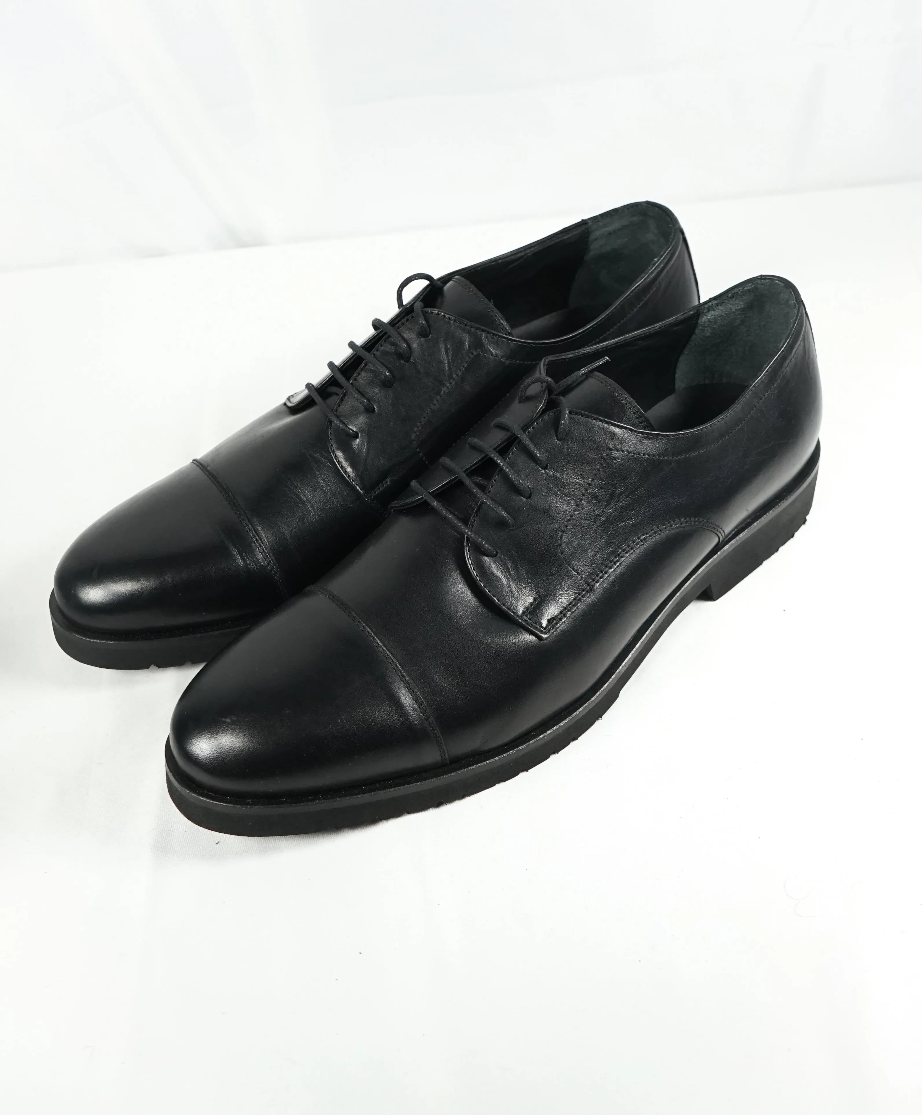 A. TESTONI - Cap Toe Derby Oxfords In Black With Ultra Light Sole - 12.5