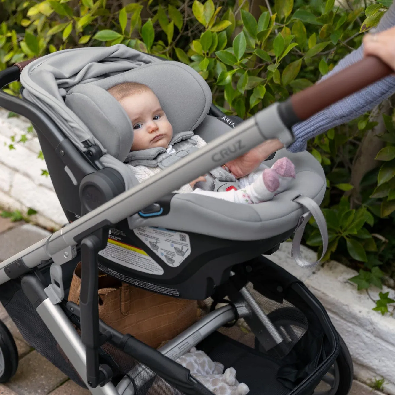 UPPAbaby Aria Lightweight Infant Car Seat   Base