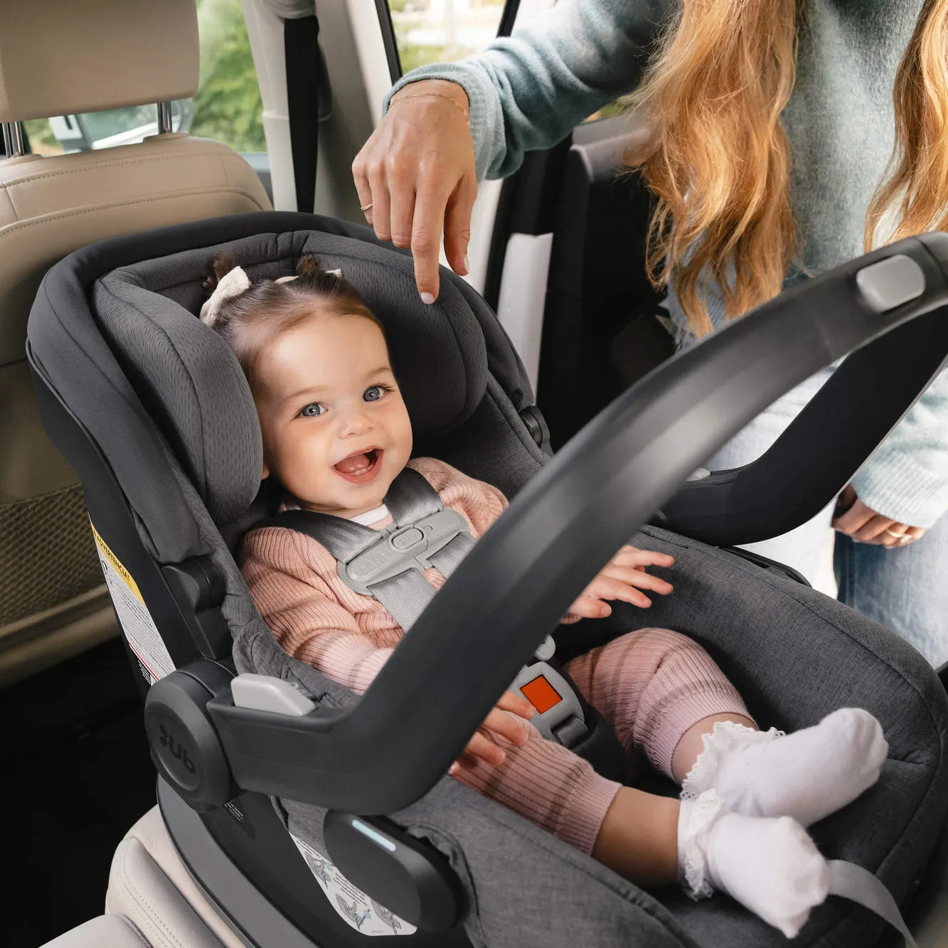 UPPAbaby Mesa V2 Infant Car Seat   Base