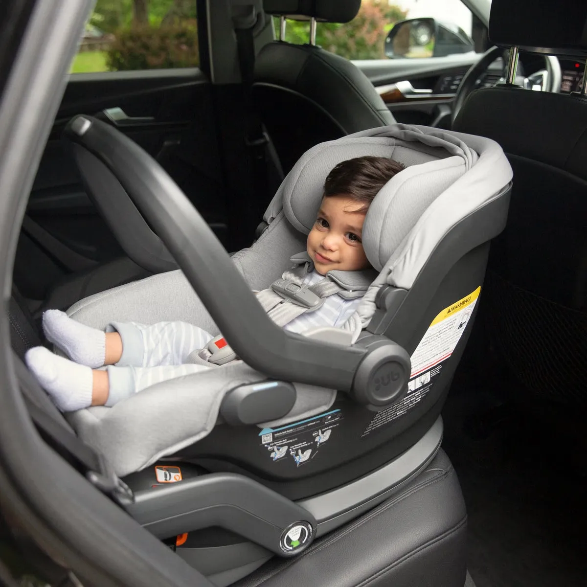 UPPAbaby Mesa V2 Infant Car Seat   Base